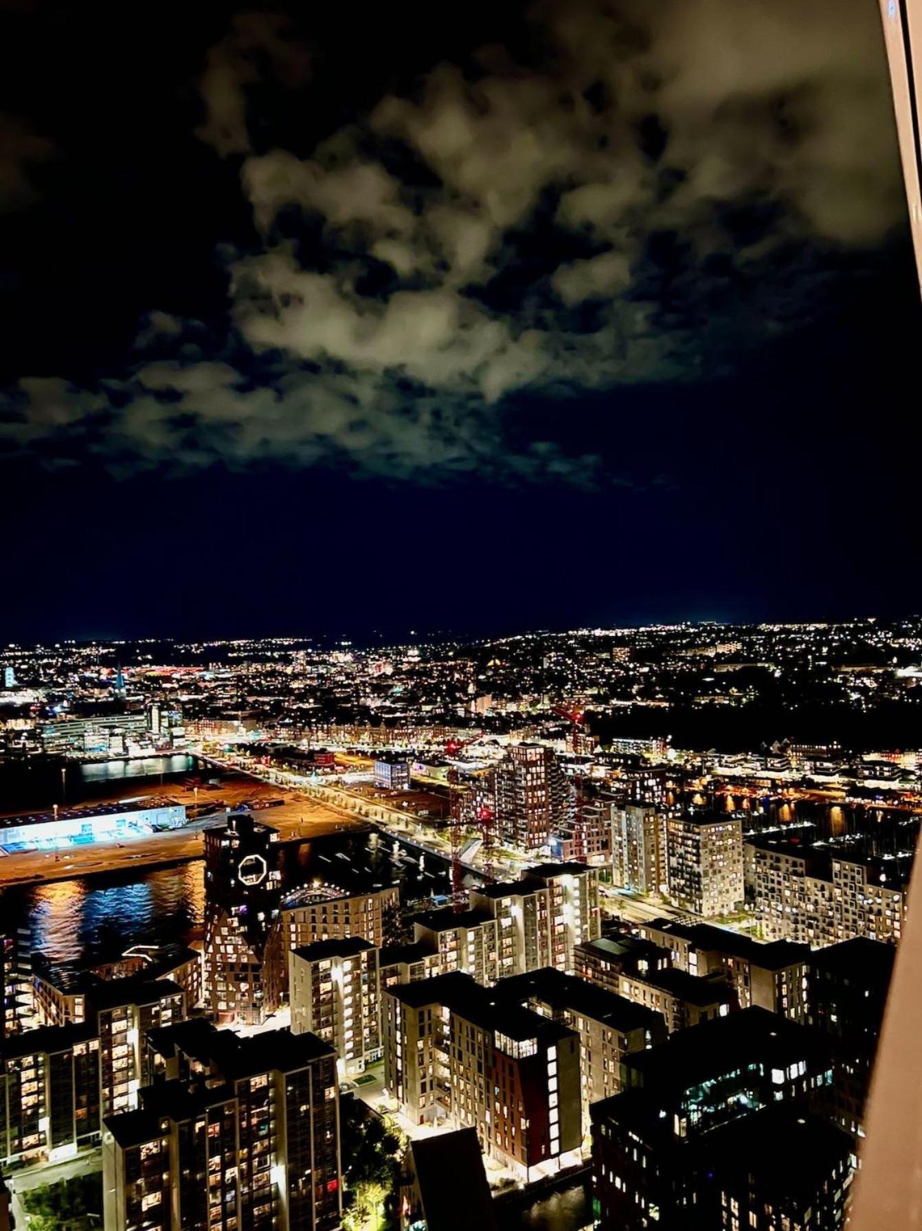 Penthouse Paradise On 39Th Floor Apartment Arhus Ngoại thất bức ảnh